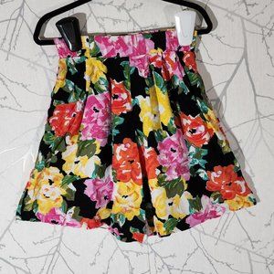 Maren VTG Colorful Floral Printed High Rise Pleated Shorts